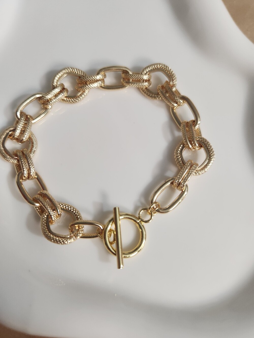 14k Gold Plated Toggle Paperclip Bracelet - Picture 3 of 4